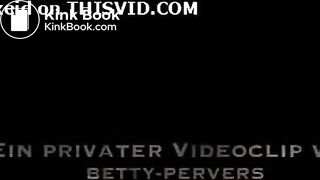 SCAT - Sexy girls Pooping 22