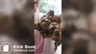 SCAT - Sexy girls Pooping 20