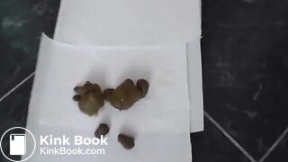 SCAT - Sexy girls Pooping 21