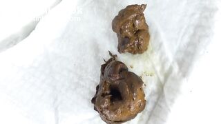 SCAT - Sexy girls Pooping 19