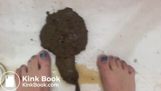 SCAT - Sexy girls Pooping 21