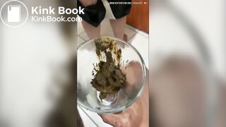 SCAT - Sexy girls Pooping 17