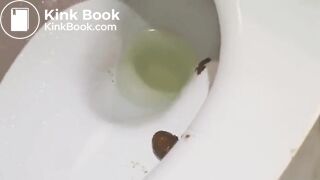 SCAT - Sexy girls Pooping 18