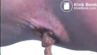 SCAT - Sexy girls Pooping 21