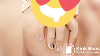 SCAT - Sexy girls Pooping 17
