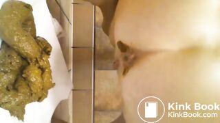 SCAT - Sexy girls Pooping 25