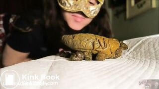 SCAT - Sexy girls Pooping 25