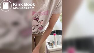 SCAT - Sexy girls Pooping 28