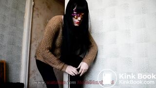 SCAT - Sexy girls Pooping 25