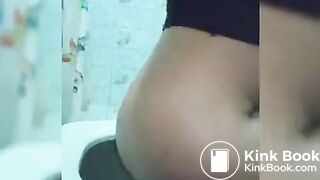SCAT - Sexy girls Pooping 26