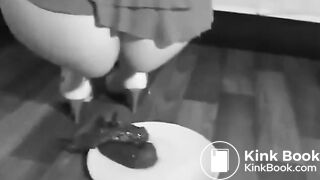 SCAT - Sexy girls Pooping 27