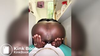 SCAT - Sexy girls Pooping 27