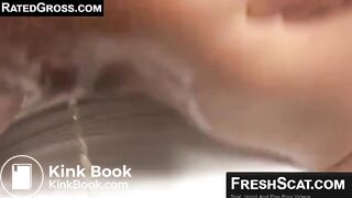 SCAT - Sexy girls Pooping 21