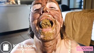 French Scat resting at the hotel (2/2)???? 31#