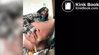 SCAT - Sexy girls Pooping 20