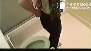 SCAT - Sexy girls Pooping 22