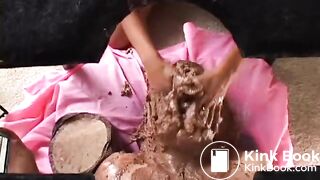 SCAT - Sexy girls Pooping 30