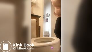 SCAT - Sexy girls Pooping 31