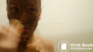 SCAT - Sexy girls Pooping 30