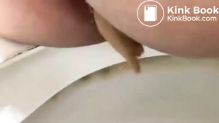 SCAT - Sexy girls Pooping 26