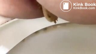 SCAT - Sexy girls Pooping 26