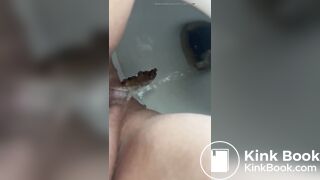 SCAT - Sexy girls Pooping 25