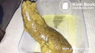 SCAT - Sexy girls Pooping 26