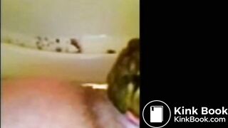 SCAT - Sexy girls Pooping 32
