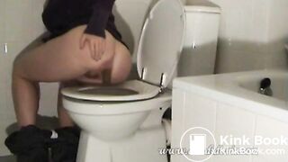 SCAT - Sexy girls Pooping 33