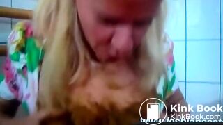 SCAT - Sexy girls Pooping 27