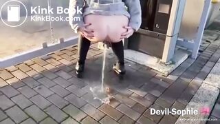 SCAT - Sexy girls Pooping 29