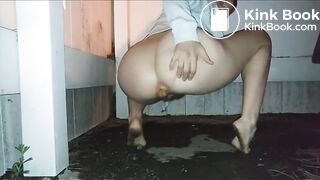 SCAT - Sexy girls Pooping 35