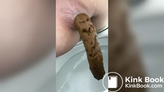 SCAT - Sexy girls Pooping 25