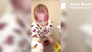SCAT - Sexy girls Pooping 35
