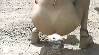 SCAT - Sexy girls Pooping 31
