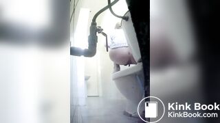 SCAT - Sexy girls Pooping 37