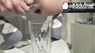 SCAT - Sexy girls Pooping 36
