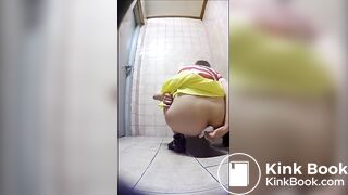 SCAT - Sexy girls Pooping 38