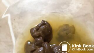 SCAT - Sexy girls Pooping 32