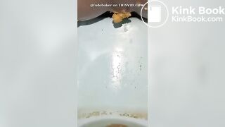 SCAT - Sexy girls Pooping 32
