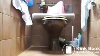 SCAT - Sexy girls Pooping 31