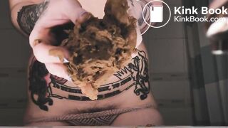 SCAT - Sexy girls Pooping 34