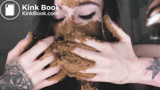 SCAT - Sexy girls Pooping 34