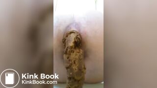 SCAT - Sexy girls Pooping 32
