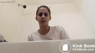 SCAT - Sexy girls Pooping 42