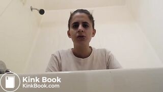 SCAT - Sexy girls Pooping 42