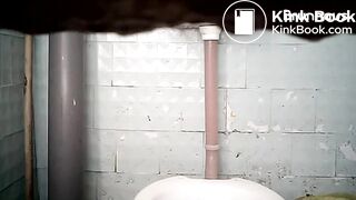 SCAT - Sexy girls Pooping 33