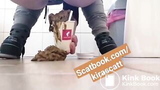 SCAT - Sexy girls Pooping 35