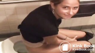 SCAT - Sexy girls Pooping 34
