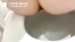 SCAT - Sexy girls Pooping 35